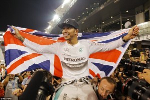 Lewis Hamilton wins the 2014 F1 Championship (daily.co.uk)